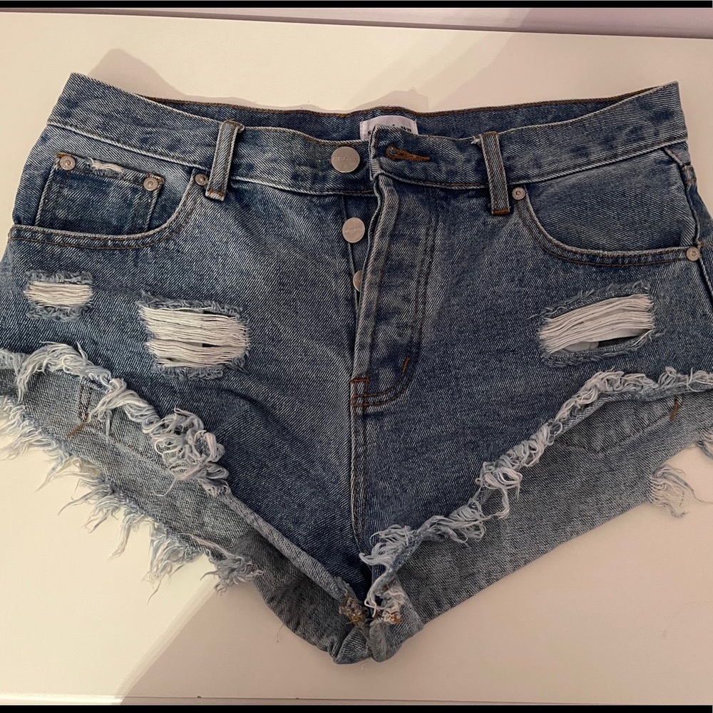 SUPERDOWN Jean shorts